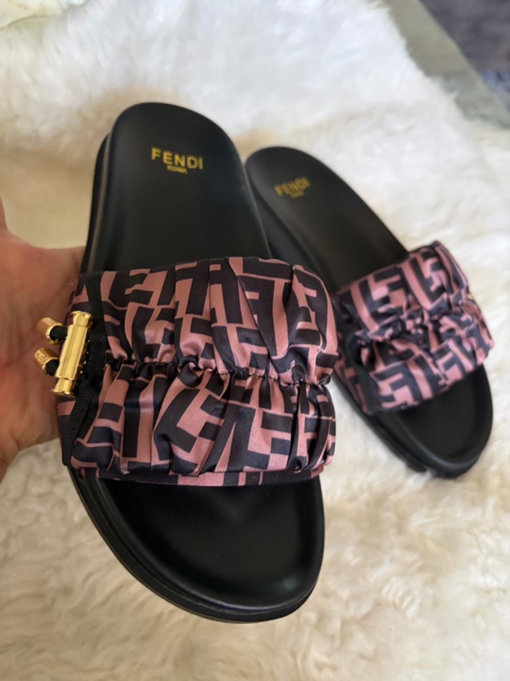 Fendi vertigo Monogram Slide Sandals - Picture 3 of 11